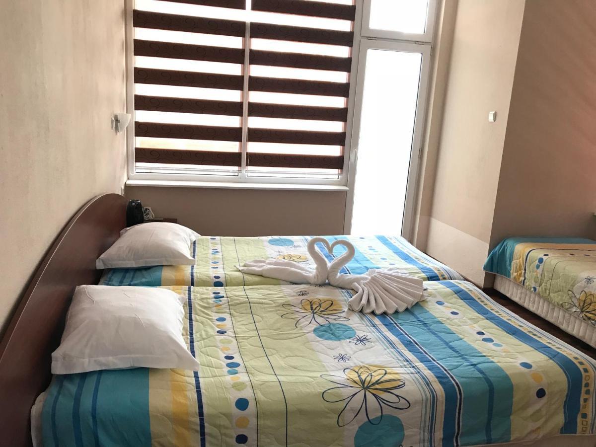 Къща за Гости Червената Къща Hotel Несебър Екстериор снимка